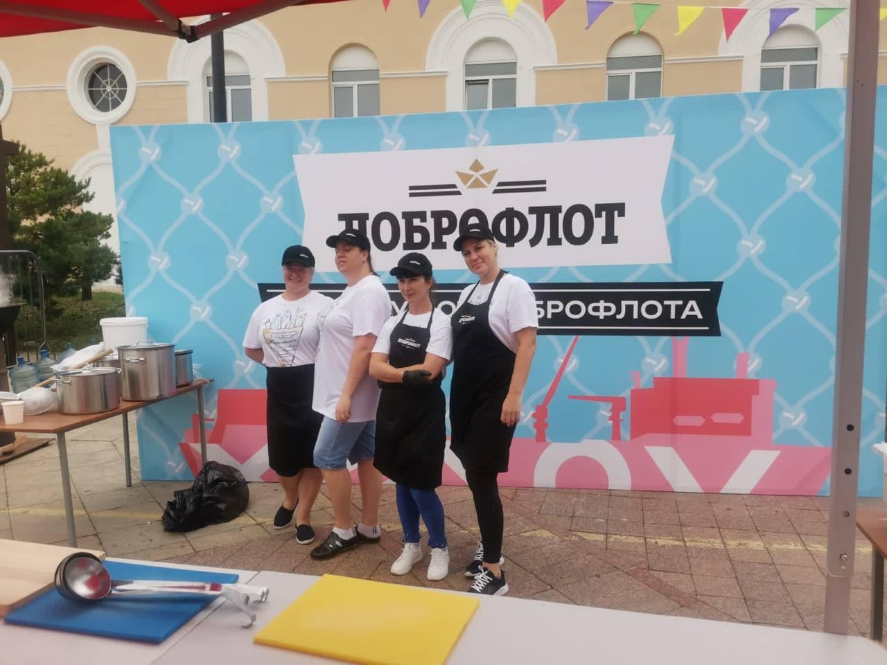Вести Приморье: Почему за Добросупом огромные очереди. Всё просто - это народное блюдо. Репортаж из центра Владивостока.