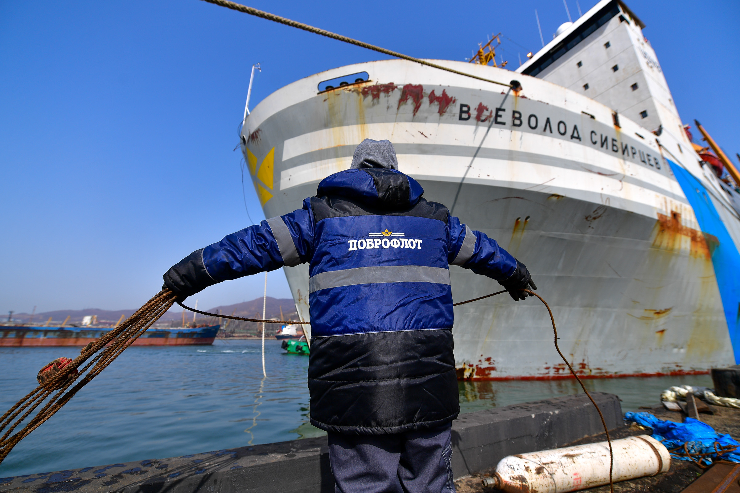 Исторический рекорд: плавзавод «Всеволод Сибирцев» обработал в море 64,6 тысячи тонн рыбы