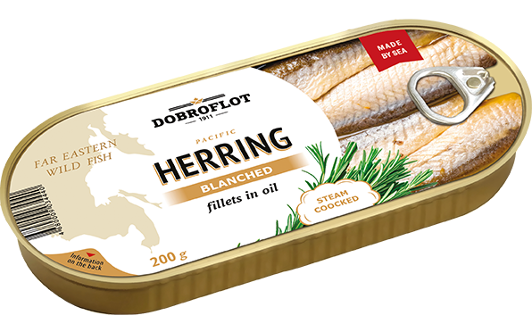 Blanched pacific herring fillets in oil  